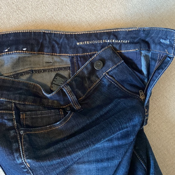 WHBM Skimmer jeans, distressed, size 6. In great condition. - Picture 4 of 13